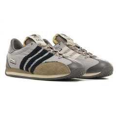 ADIDAS Originals Country OG x SFTM Grey Black